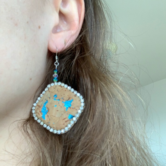Handmade in Sardinia, Italy cork earrings with sparkles - Picture 2 of 5